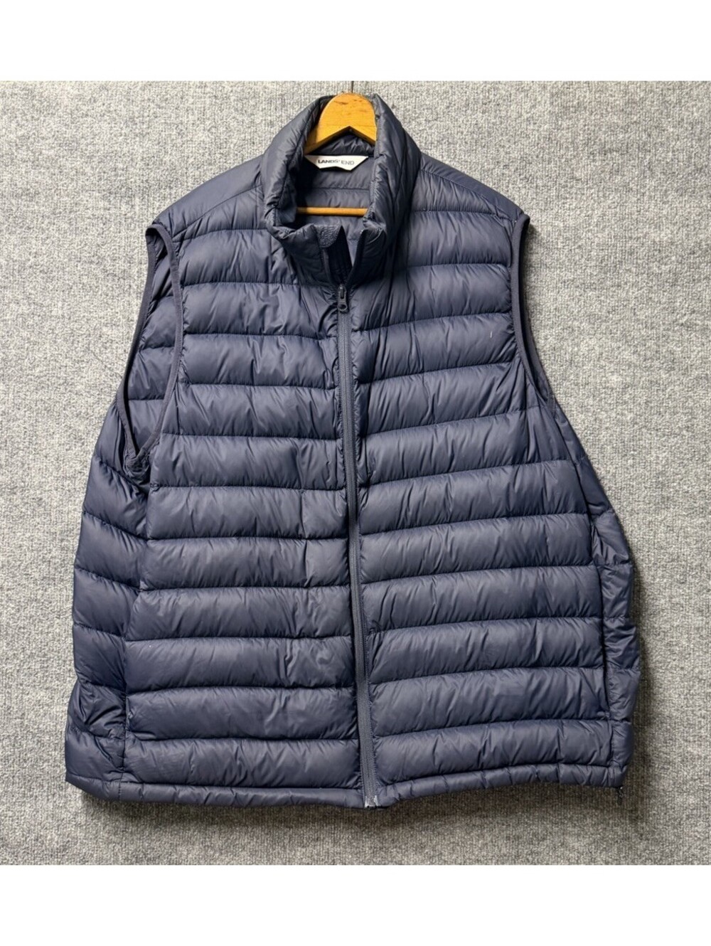 Lands’ End Men’s XXL Navy Lightweight Quilted Puffer Vest